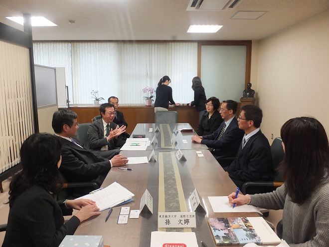 开云手机登录入口代表团赴日本高校交流访问